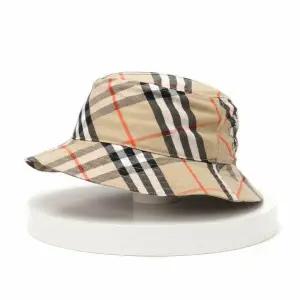 [버버리]생산 Check Cotton Blend Bucket Hat 8085726 체크 코튼 블렌드 버킷 햇 818652