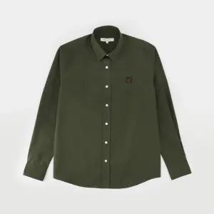 메종키츠네 폭스 헤드 패치 남녀공용 셔츠 LM00403WC0030 P360