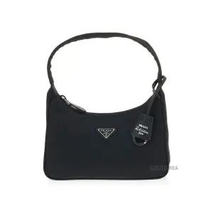 [롯데백화점]프라다 [프라다] FW25 여성 리나일론 숄더백 1NE515 RDH0 F0002