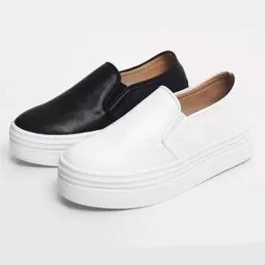 [오노마] ONM 베이직 밴딩 가죽슬립온 여성 키높이 통굽 스니커즈