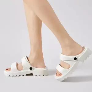 [오노마] ONM 심플 디자인 가벼운 무게감 여성 베이직 샌들 슬리퍼