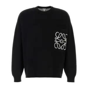 로에베 콘트라스트 로고 자수 체스트 포켓 맨투맨 H526Y14KKI BLACKWHITE