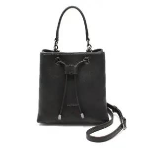 세인트스코트 메딜린 버킷백 PBK731 블랙