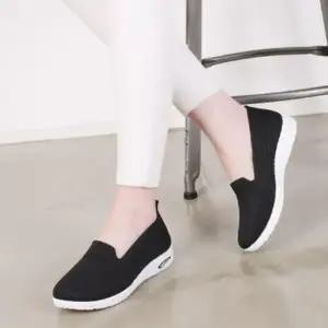 [다잇템] 여성 망사 봄여름 경량 슬립온