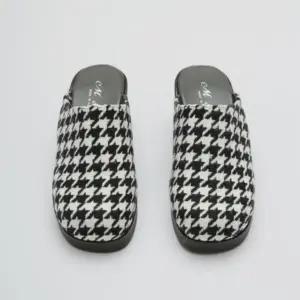 [다잇템] 여성 통굽 하운드투스 패턴 두꺼운굽 운동화 뮬슈즈