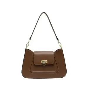 [바나바나] 소가죽 에스메C 숄더백 HMWCC239ESM2 브라운