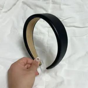 볼륨머리띠 두꺼운 가죽머리띠 블랙 넓은헤어밴드 볼륨머리띠 넓은헤어밴드