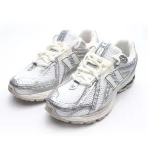 [국내매장판] 뉴발란스 1906R 실버 메탈릭 씨 솔트 M1906REE