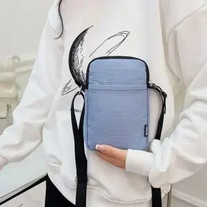 여권 핸드폰 다용도 간편 수납 미니 크로스백 블루