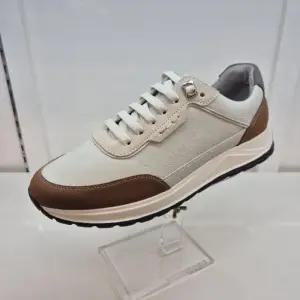 [엘칸토]엘칸토 HC11 소가죽 남성화 F0J2U51Y385 (48728902)