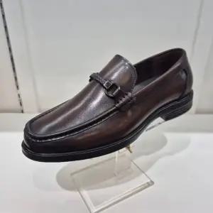 [엘칸토]엘칸토 HC11 소가죽 남성로퍼 Z5J5U61Y385 (48731485)