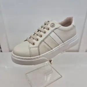 [엘칸토]엘칸토 HC11 소가죽 여성 스니커즈 B8J7U5Y1339 (48731779)