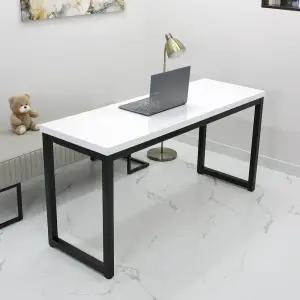 튼튼한 네모 디자인 다리 블랙 철재 노트북 테이블 1500 x 500 와이드 게이밍 책상