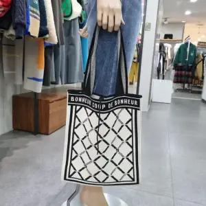 시슬리/애플아울렛/자카드 니트  숄더백/SCBG04311