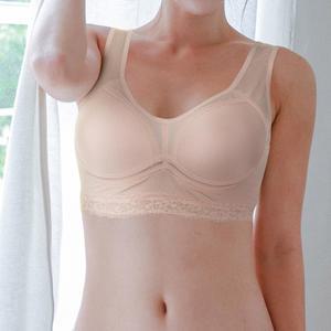 미코디 LB5064 인견 타공 밑단 레이스 노와이어 몰드 스포츠 브라탑