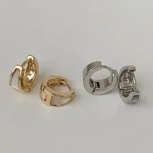 [하프클럽/]여자 가을 포인트 귀걸이_A30760