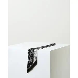 [롯데백화점]닥스 액세서리 [선물포장]블랙 체인 프린트 방도 스카프 DCSC4E256