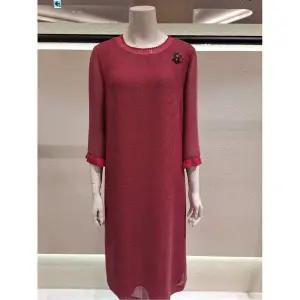 [벨리시앙](하남점)S/S브로치 포인트 니트원피스 OP5208