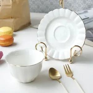 1인 커피잔과 받침을 정리하는 디아망 커피잔 거치대 커피잔받침 커피잔거치대