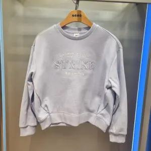 에스핏 HC22 오버핏  아플리케티셔츠 오버핏  아플리케티셔츠 sjz101fkrt14