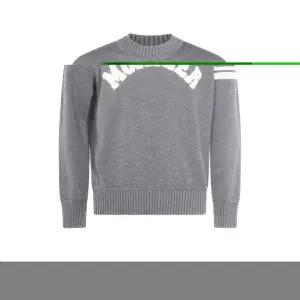 25FW 부클 레터링 로고 패치 니트 그레이 9C000 09 M1367 930