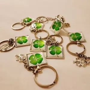 행운의 네잎클로바 열쇠고리 키링 WFH49KL