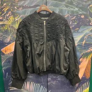 프릴셔링소매볼륨노카라집업점퍼MN05JP700_IC