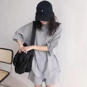 [라일리여성의류] Rly 트레이닝복 세트 반바지 반팔티 여자 깔끔한 무지