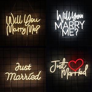 프로포즈 웨딩 장식을위한 조명이있는 나와 결혼 할래요 네온 사인 아내를위한 로맨틱 벽 예술 파티 장식