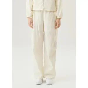 [르꼬끄](강남점)[정상가 129,000원][50% OFF] 여성 스트레치 우븐 와이드핏 팬츠 CRM / QQ122OPT28