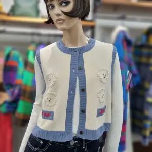 베네통/애플아울렛/배색 강아지 자수 니트 베스트/BAKVA1611