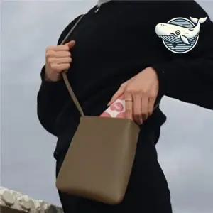 [라일리] Rly 올리브그린 미니백 휴대폰 수납 여행용 소형