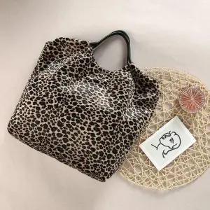 [라일리] Rly 호피 숄더가방 토드 크로스백