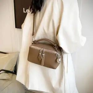 [라일리] Rly 사각 여성 토트백 크로스 미니 예쁜