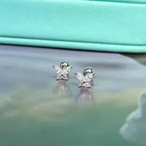 [라일리쥬얼리] Rly 스터드 귀걸이 나비 귀걸이 한 쌍 반짝 포인트