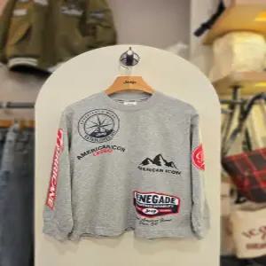 [지프키즈] 지프키즈 볼드 그래픽 긴팔티셔츠 KP2TSU013 3가지색상