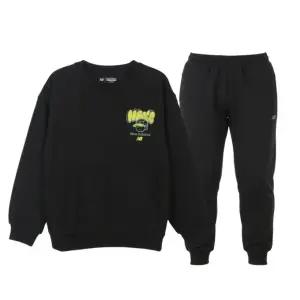 [뉴발란스]M 뉴발란스키즈트레이닝세트 HQK NK9YGB106U-19 EXCLUSIVE_포켓 포인트 일러스트 스웨트셋업