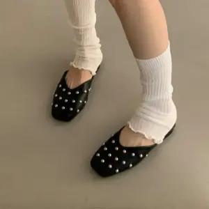 스퀘어 스터드 뮬 블로퍼 포인트 뮬슬리퍼