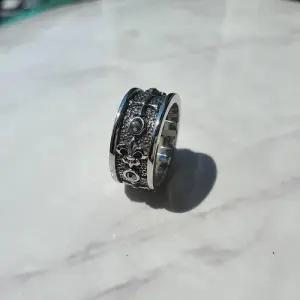 [노블른] 써지컬 스틸 블랙 큐빅 포인트 남자 반지