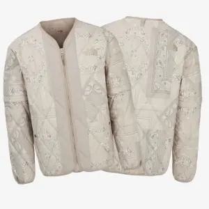 [매장판] 노스페이스 남성 패딩 자켓 코브 브이모션 가디건 캠핑 데일리 코디 베이지 NJ3N