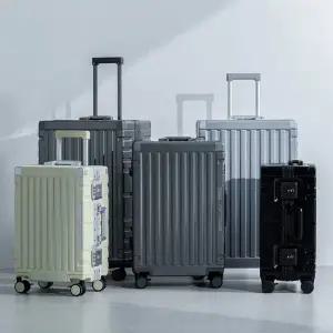 스탁사인 파비스 캐리어 28인치 기내용 튼튼한 PC 해외여행 가방, 행잉 디바이더