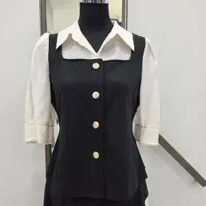 [베스띠벨리]스퀘어넥 베스트 레이어드 블라우스BMBAF74860BK_SH