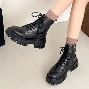 레더 데일리 모던 페미닌 빅사이즈 여성 워커 US506