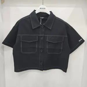 [에꼴리에]4.5부 스티치 크롭 자켓(25B57510)_US