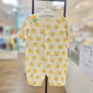 [아가방]곰돌이푸 나염이 들어간 시원한 소재의 무형광 7부우주복_ESS