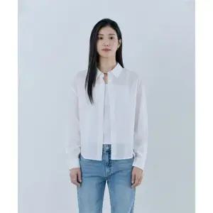 게스 GUESS 2color 여성 넥 스트링 셔츠 YQ2W2254 421520