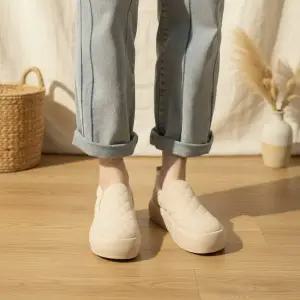 [하프클럽/다잇템]여성 FW 누빔 포근한 라이닝 슬립온슈즈