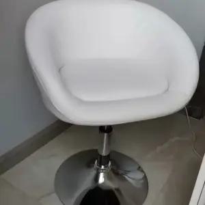 카페 라운지 화장 로비 하얀색 커버 심플 스툴 체어 접대용