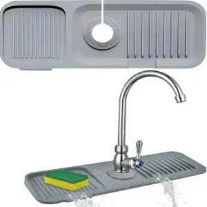 주방 및 욕실용 실리콘 싱크 스플래시 가드 5 경사 절단 가능한 구멍이 있는 17.7인치 수도꼭지 매트 빠른