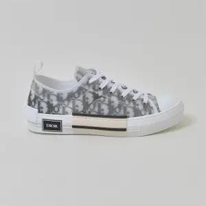 디올 오블리크 로우탑 컨버스 스니커즈 화이트 블랙 76787361